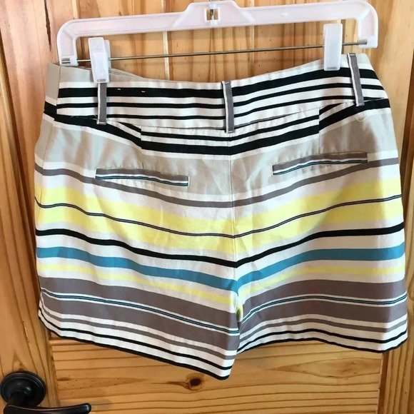 Loft Riviera Stripped Shorts - Picture 3 of 5